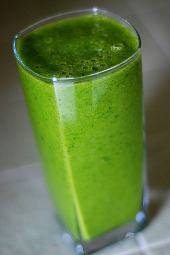 green smoothie and protein drinks